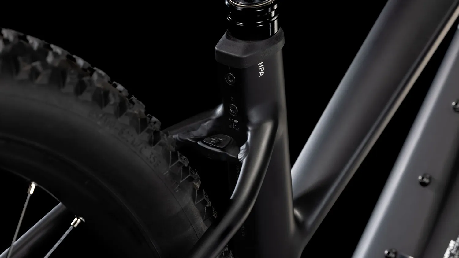 Cube 2025 Reaction Hybrid Race black´n´metal 800 (Trapez)