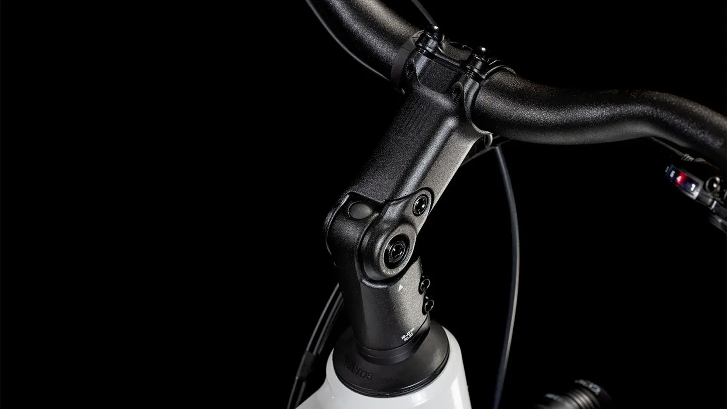 Cube 2025 Touring Hybrid ONE 625 cotton´n´grey