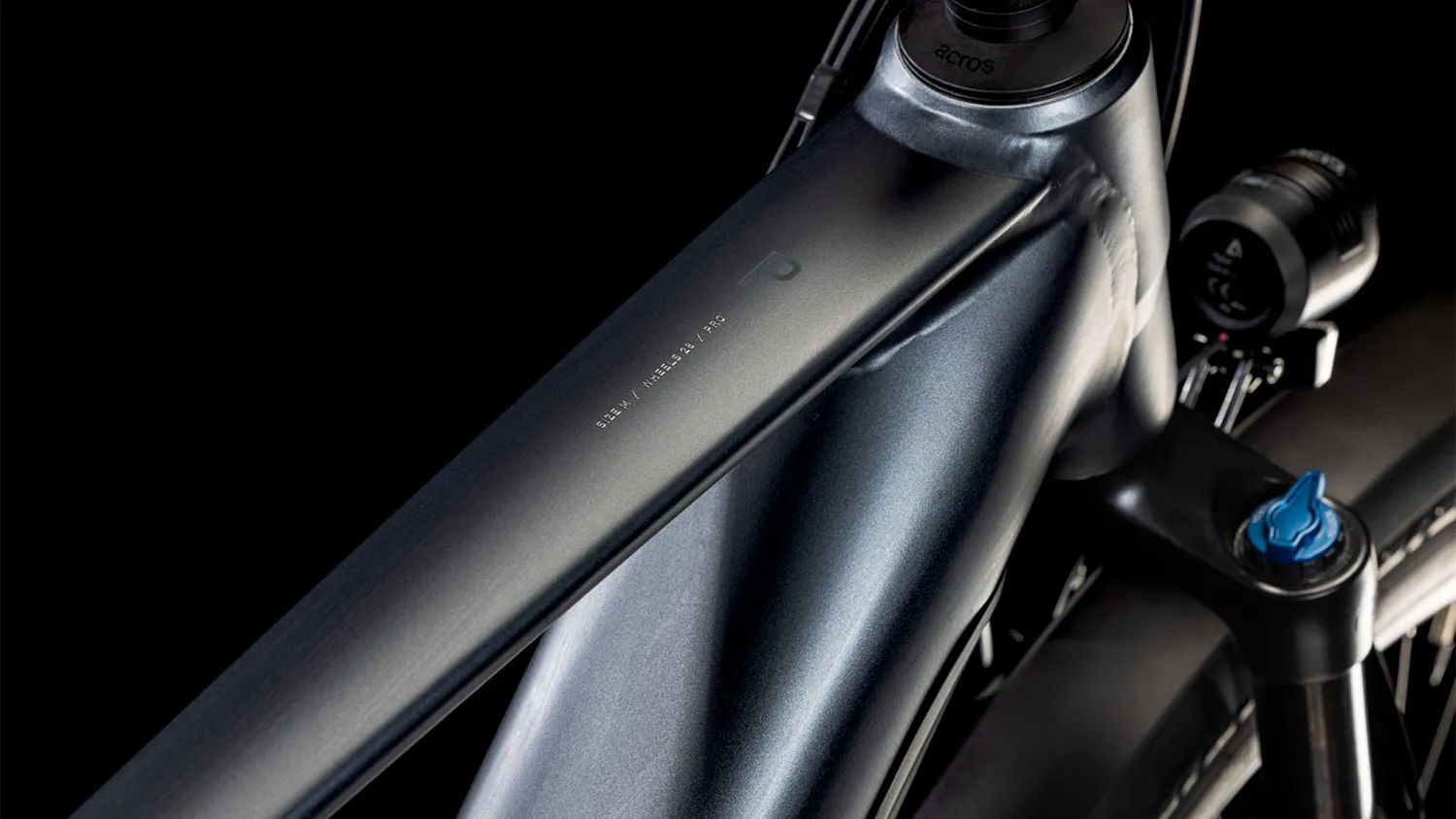 Cube 2025 Touring Hybrid Pro 625 metallicgrey´n´chrome