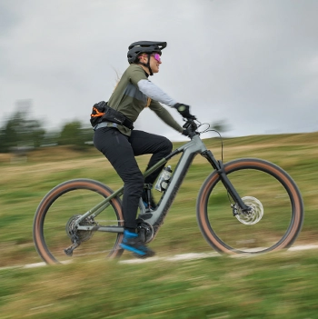 Cube Mountainbike am Berg