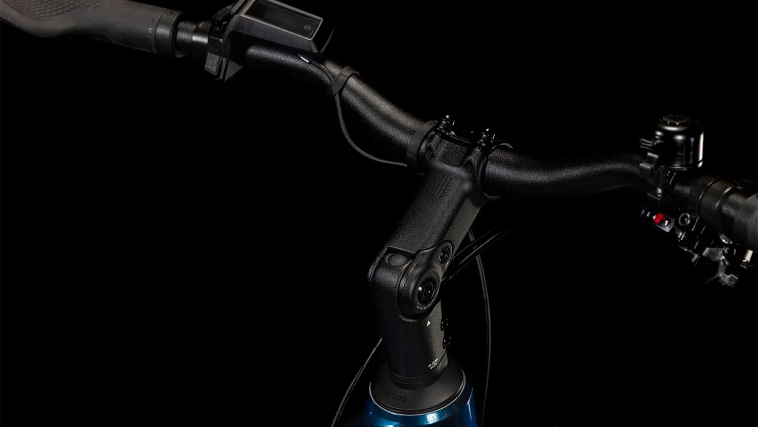 Cube 2025 Touring Hybrid ONE 625 deepsea´n´chrome