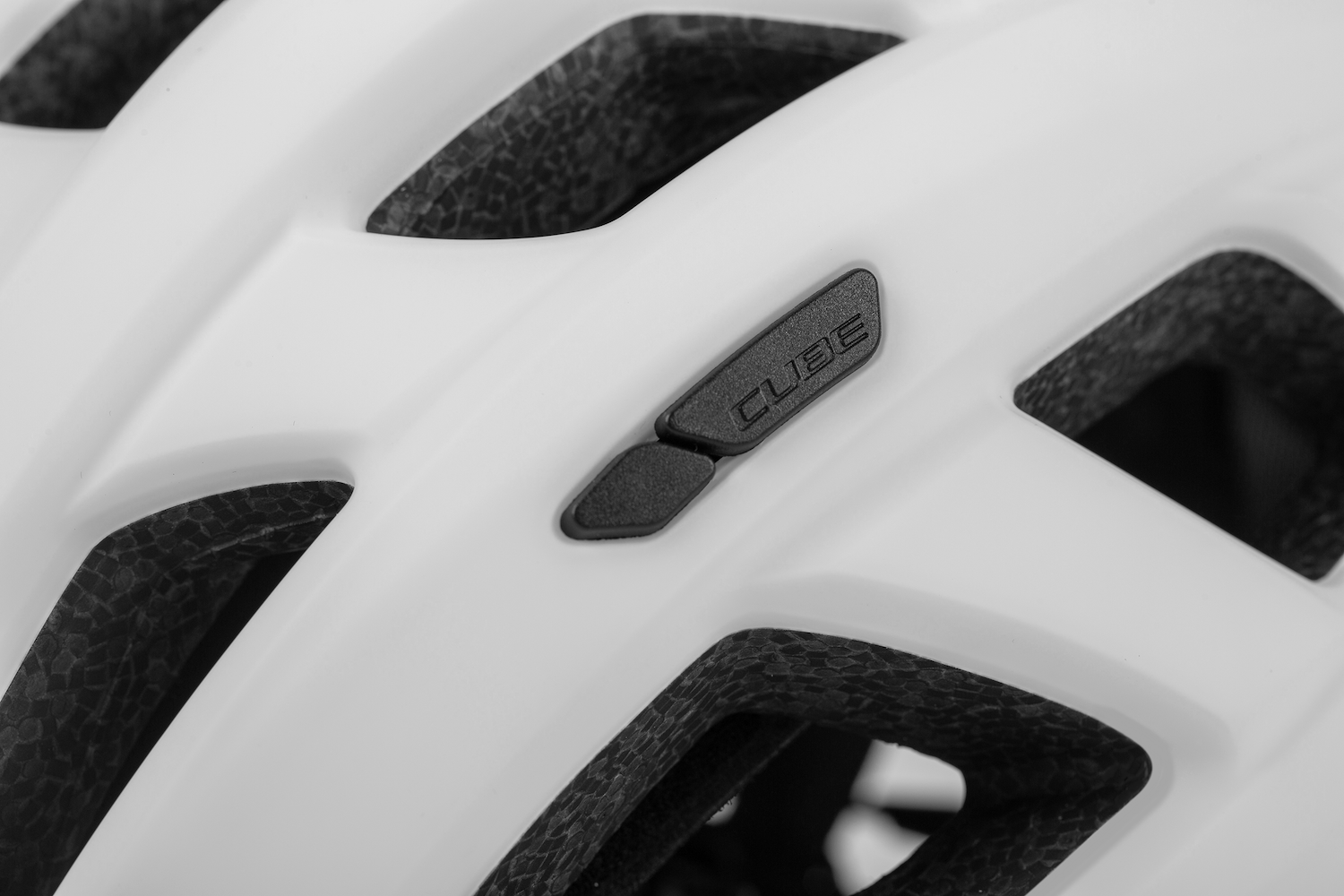 CUBE Helm ROAD RACE (white)