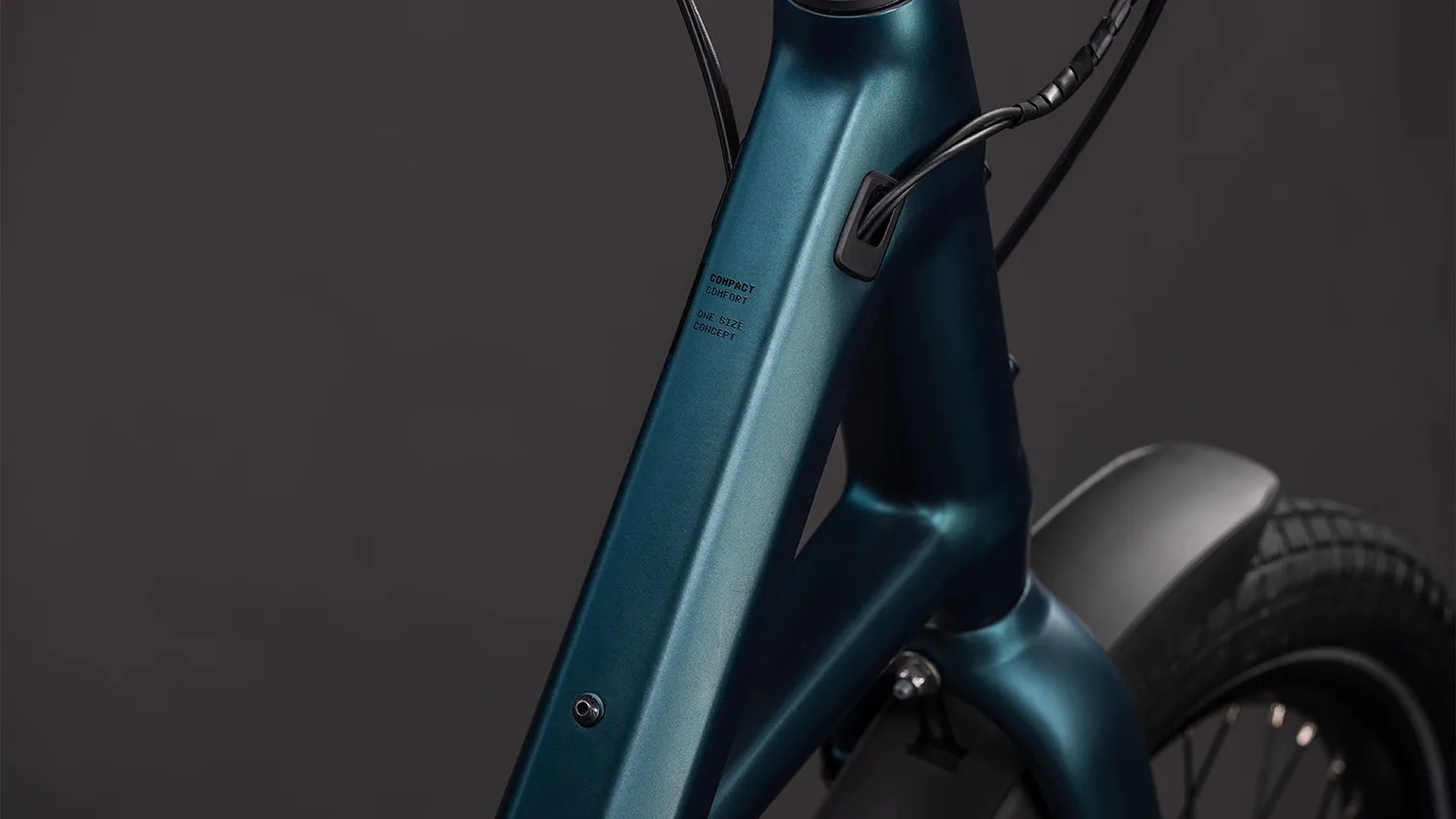 Cube 2026 Compact Hybrid 545 royalgreen´n´black